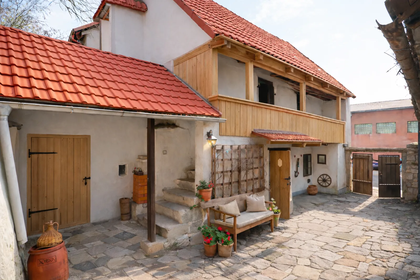 Prodej domu se zahradou 320 m², Žalhostice